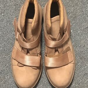 Rocket Dog Women's Ilani Hawkeye Nylon Camel Boots-Size 11